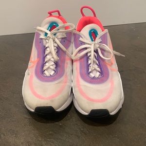 Nike Air Max 2090 White Hyper Orange CZ1516-100